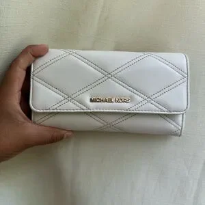 Michael Kors Cream Quilted Wallet